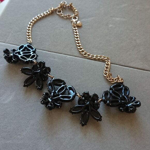 J. Crew black gemstone flowers statement Goldtone necklace - Picture 2 of 7